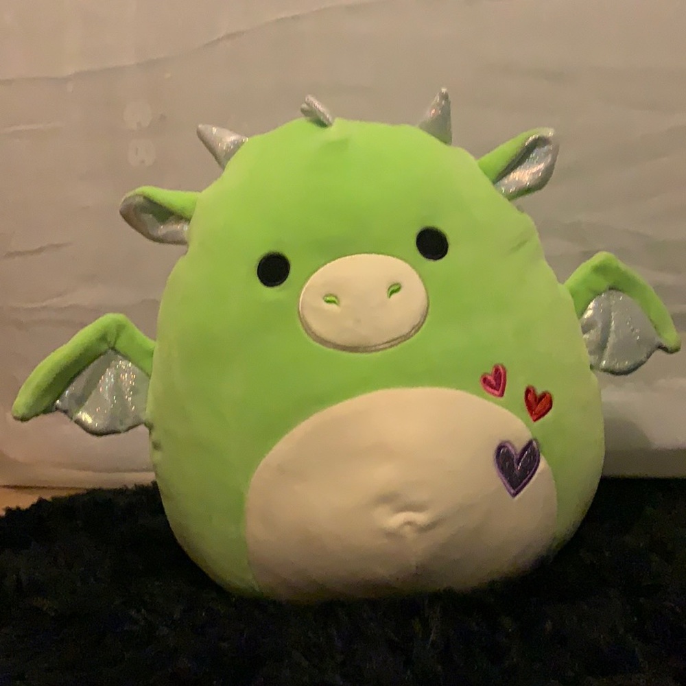 Desmond the Dragon Squishmallow valentines edition